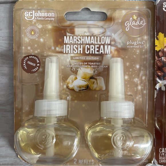 Glade Scented Oil Plugins Warmer Adjustable With 2 Sets Of Refills Brand New - Picture 2 of 8